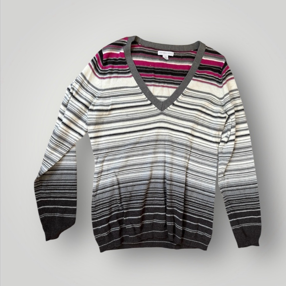 New York company women sweater size M